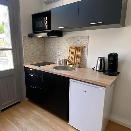 V2 Avec Balcon, Plein Centre - 5 Min Golfech Valence-d'Agen