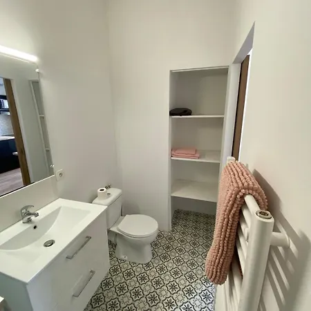 Apartamento V2 Avec Balcon, Plein Centre - 5 Min Golfech Valence (Tarn-et-Garonne)