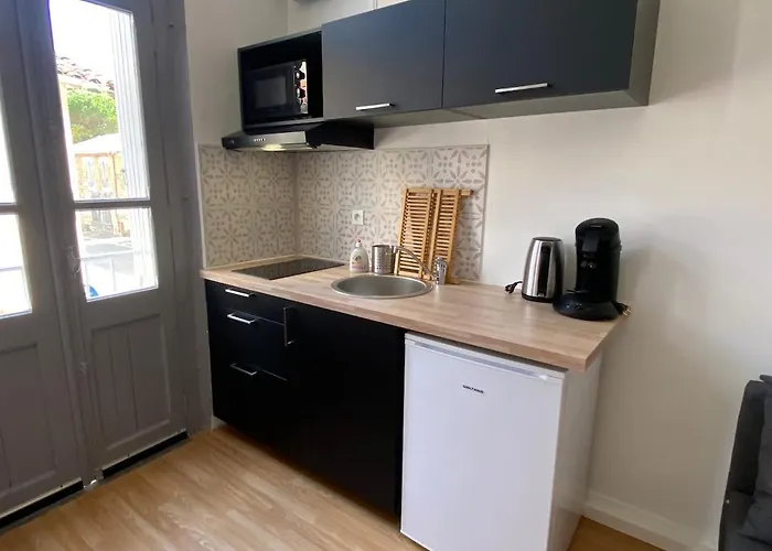 V2 Avec Balcon, Plein Centre - 5 Min Golfech Valence (Tarn-et-Garonne)