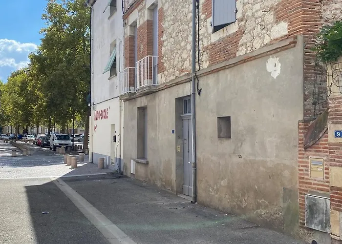 Apartamento V2 Avec Balcon, Plein Centre - 5 Min Golfech